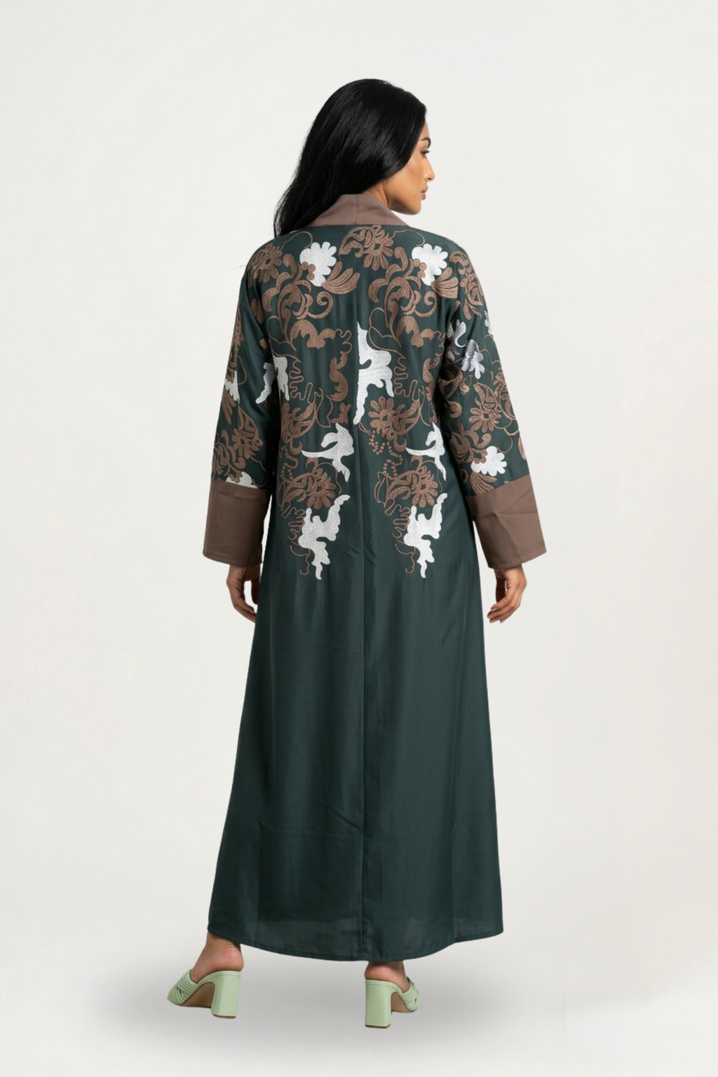 Abaya verte Kalthoum, coupe ample à manches longues