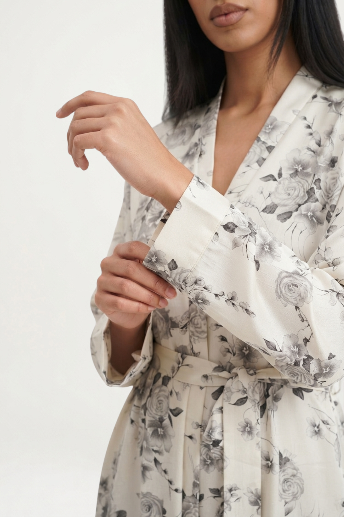 Détail du tissu Nidha blanc mat de l'abaya Safa