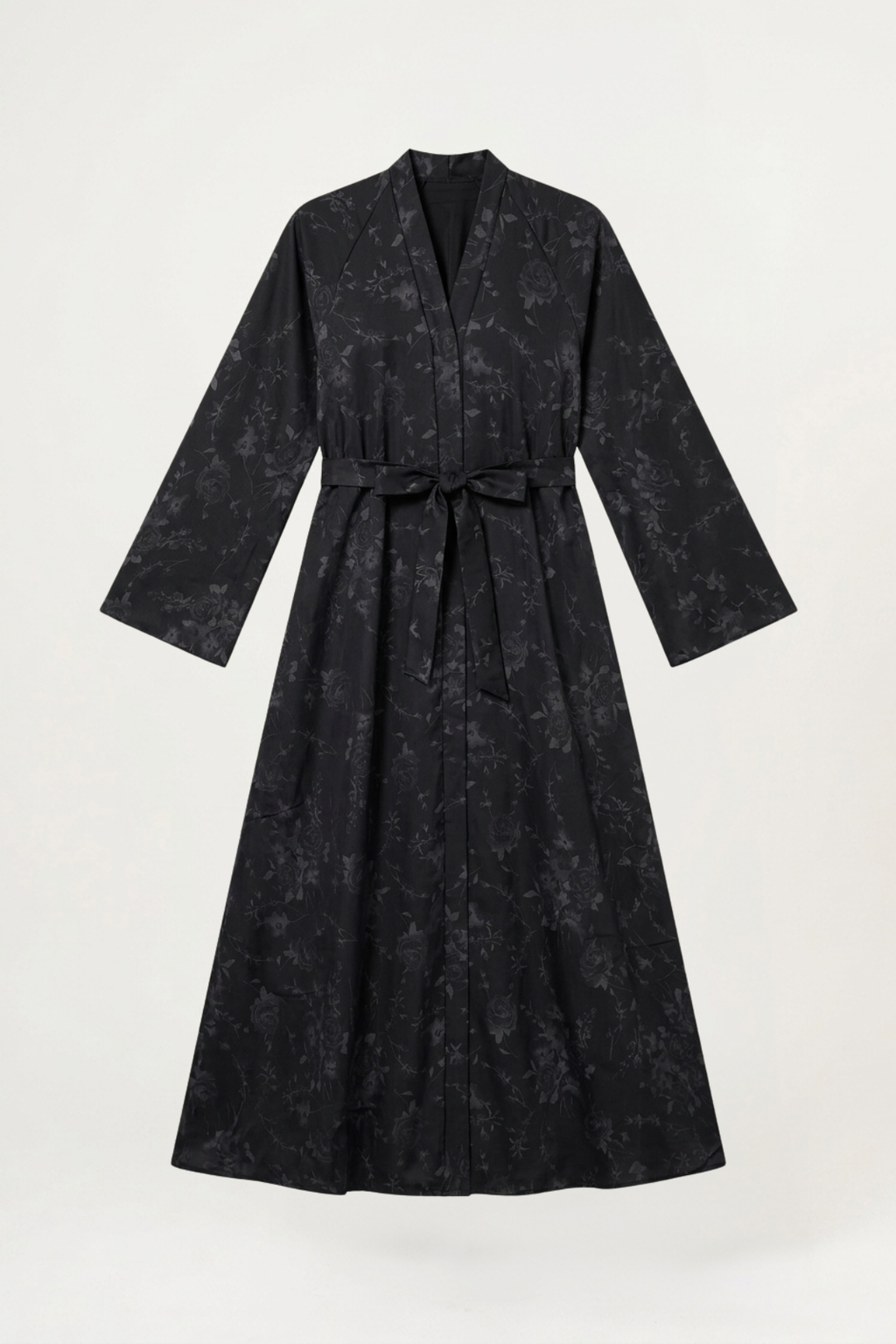 Abaya Safa noire, la pièce essentielle du vestiaire modeste