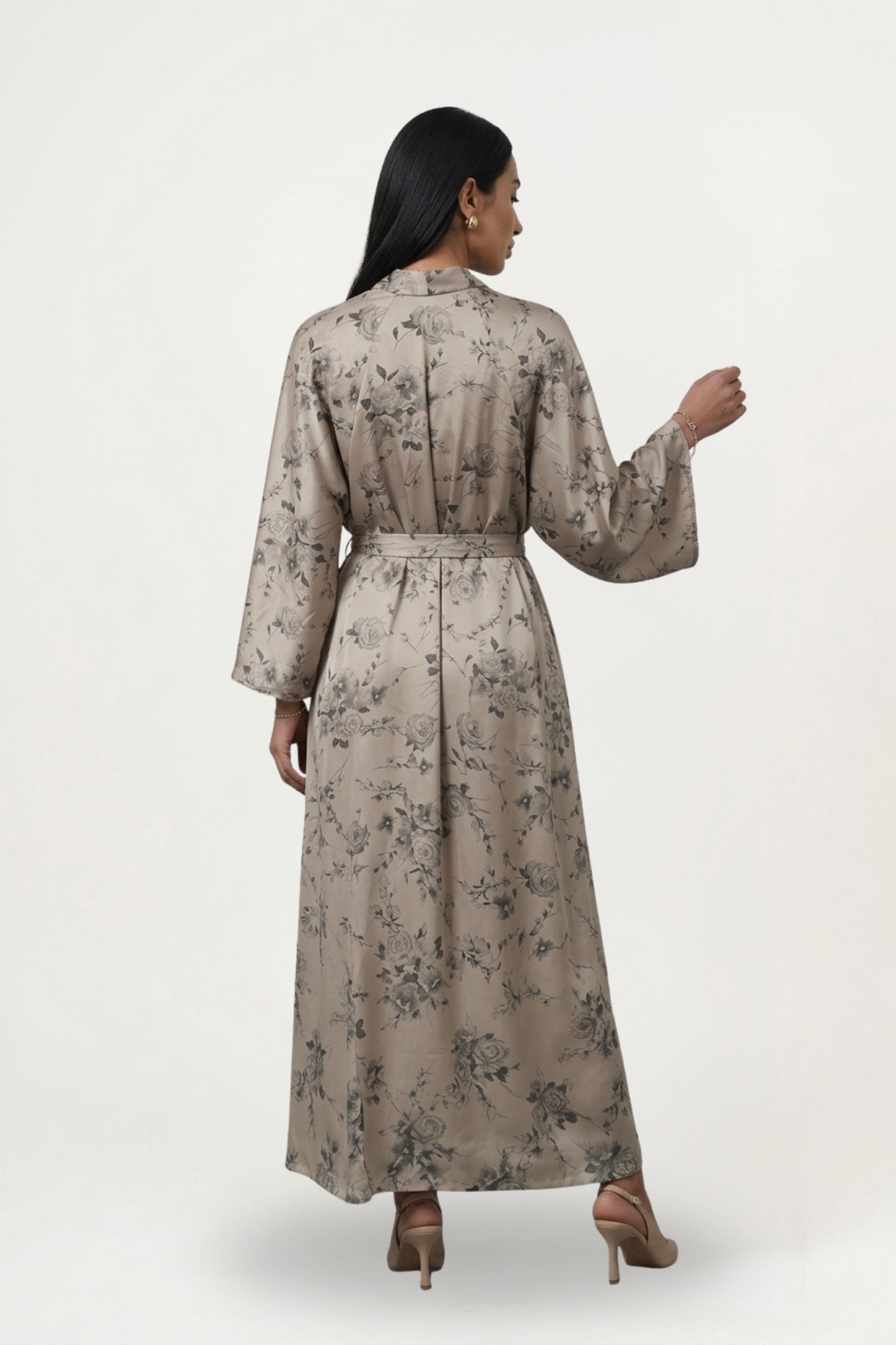 Abaya ocre Safa, coupe ample à manches longues