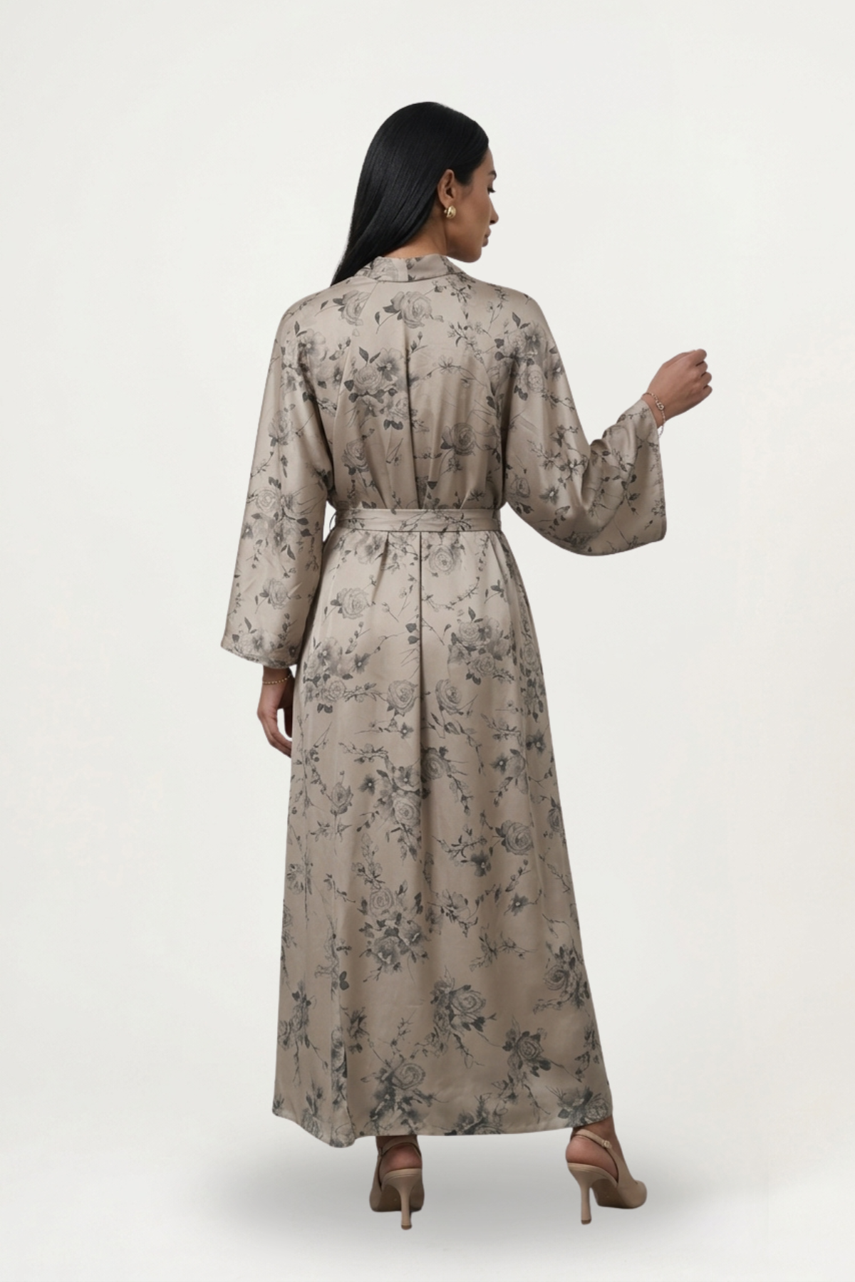 Abaya ocre Safa, coupe ample à manches longues